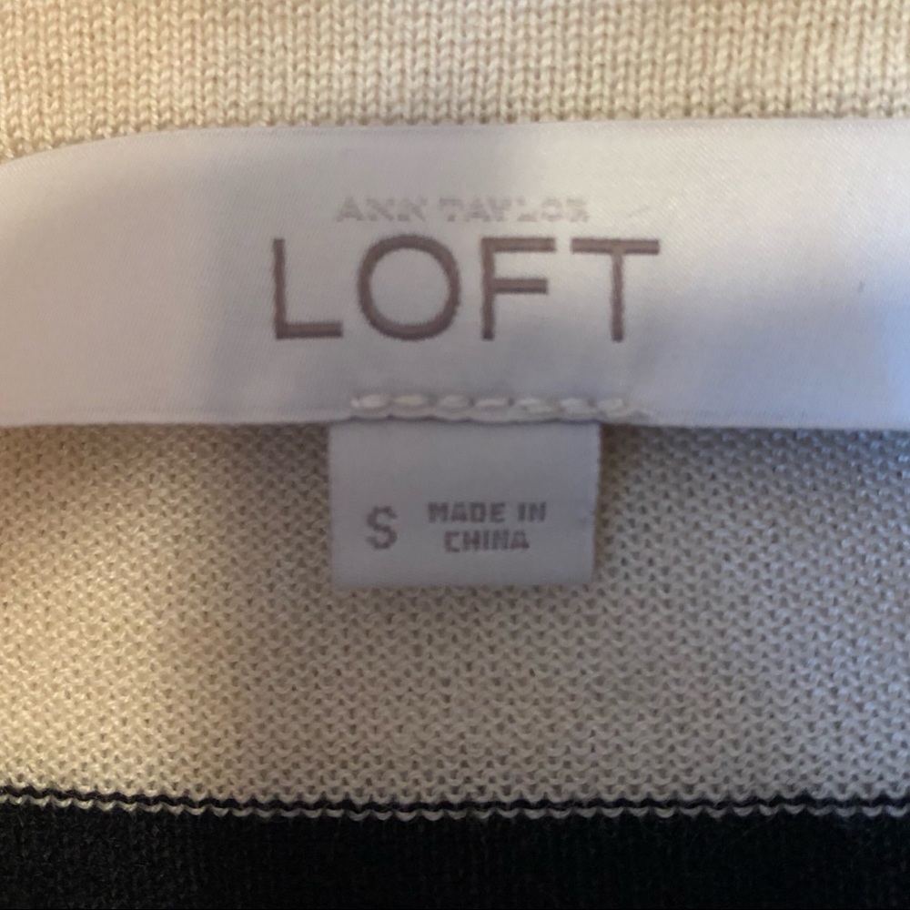 LOFT Sweater - Picture 4 of 5